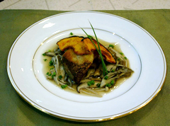 白身魚のキノコソースソテー